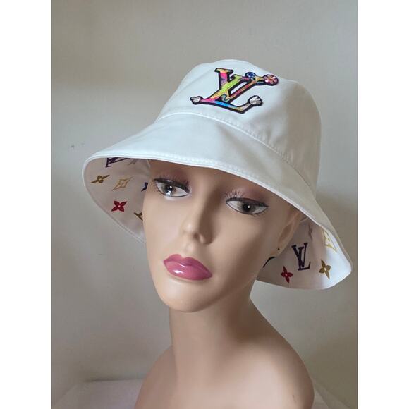 Louis Vuitton White LV x TM Reversible Superflat Bucket Hat S sz main image 16